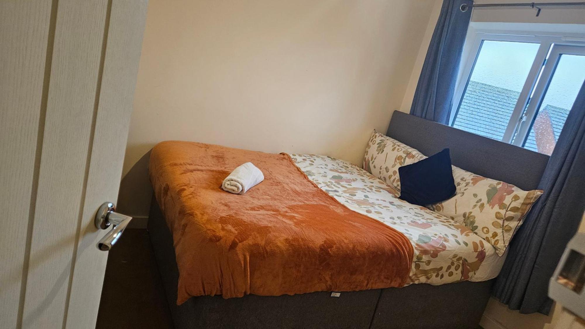 Immaculate 3 Bedroom Property. 노팅엄 외부 사진