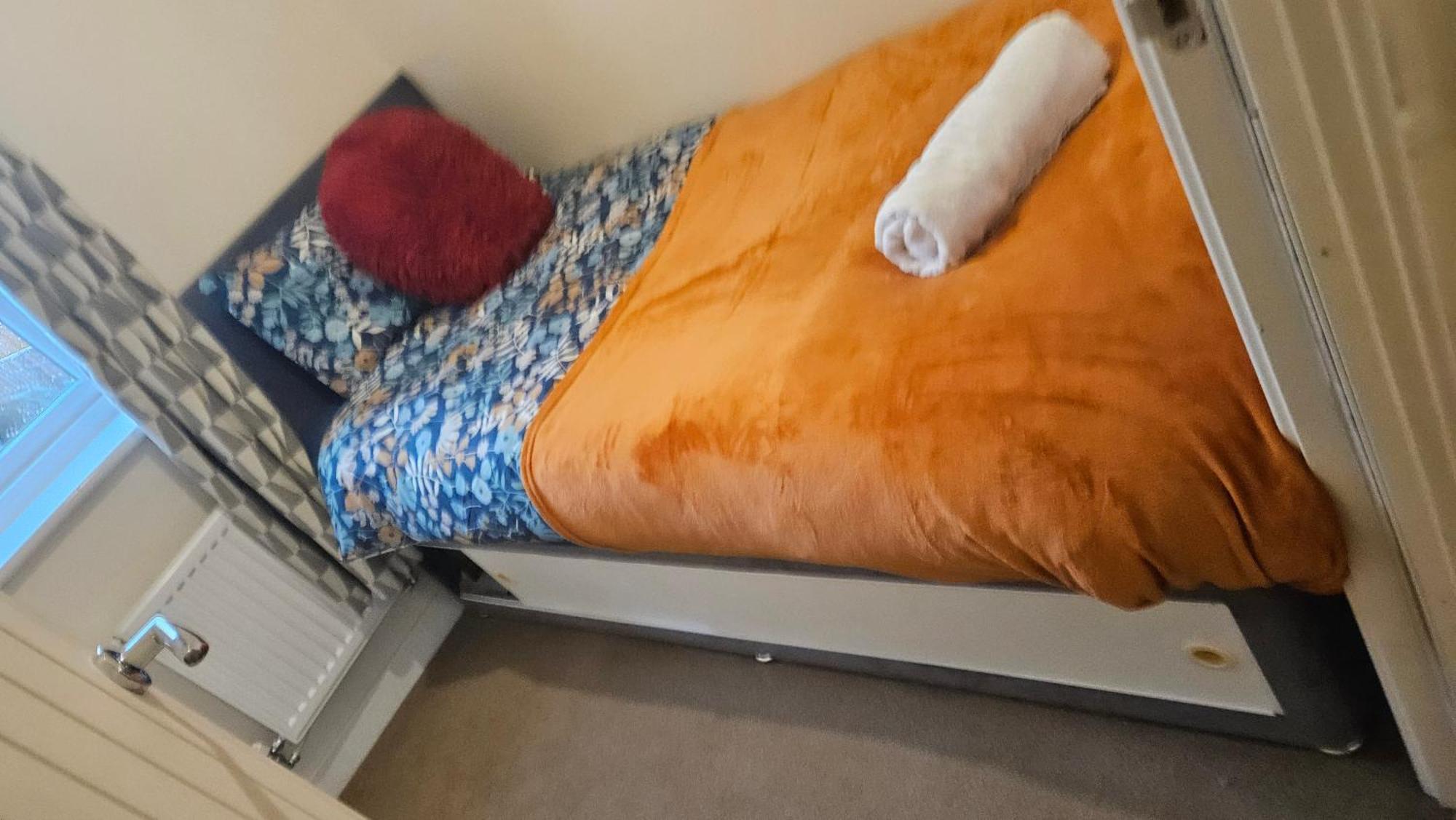 Immaculate 3 Bedroom Property. 노팅엄 외부 사진